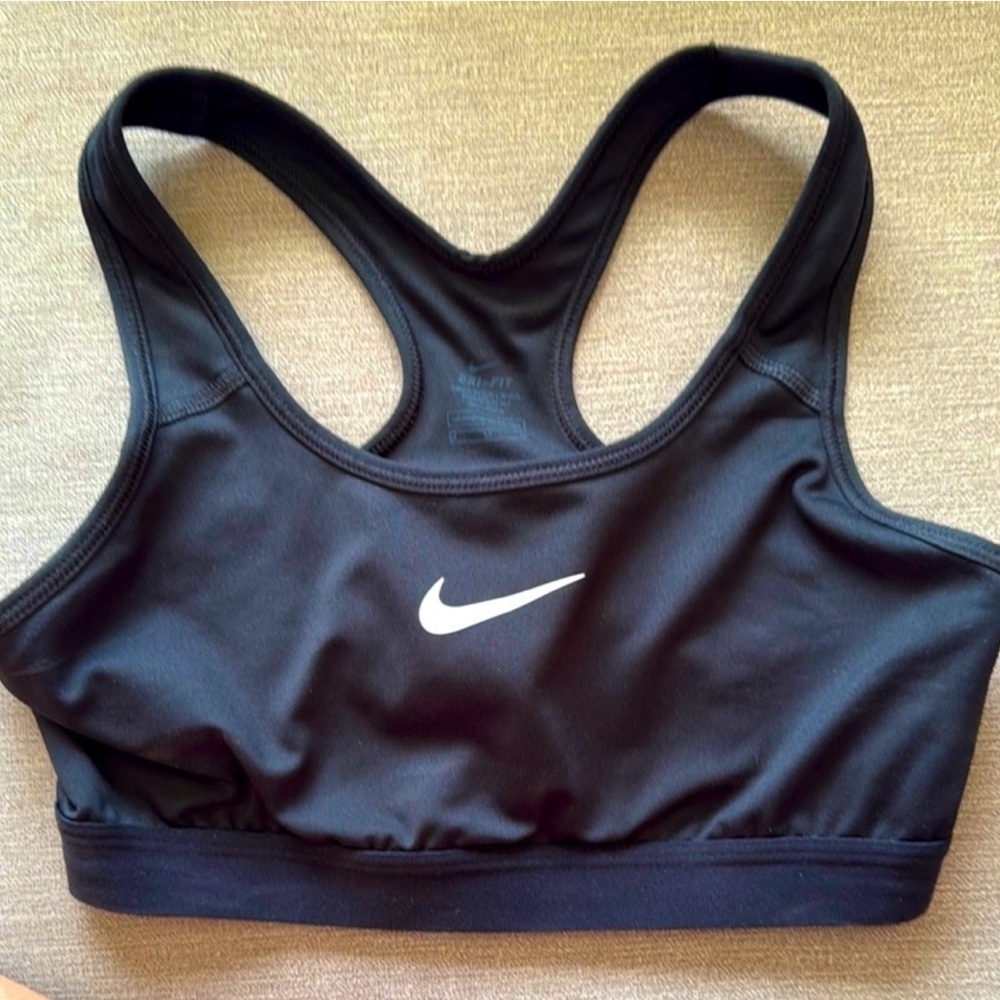 ❤️Black Nike Women's Black Sports Bra size M